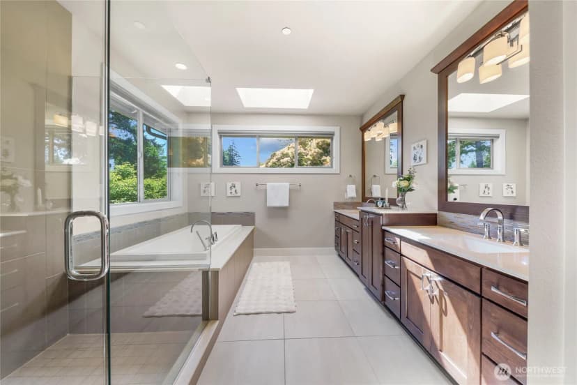 Property photo for 4021 91st Avenue Se, Mercer Island photo 19