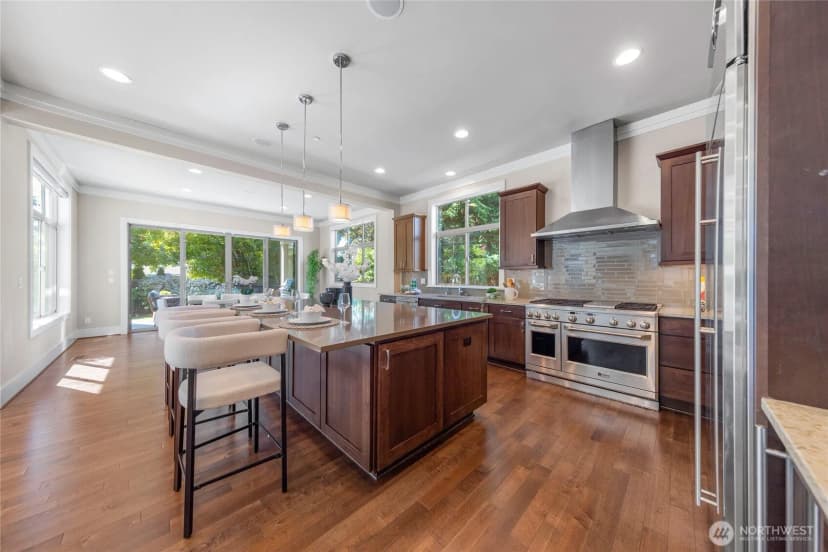 Property photo for 4021 91st Avenue Se, Mercer Island photo 10