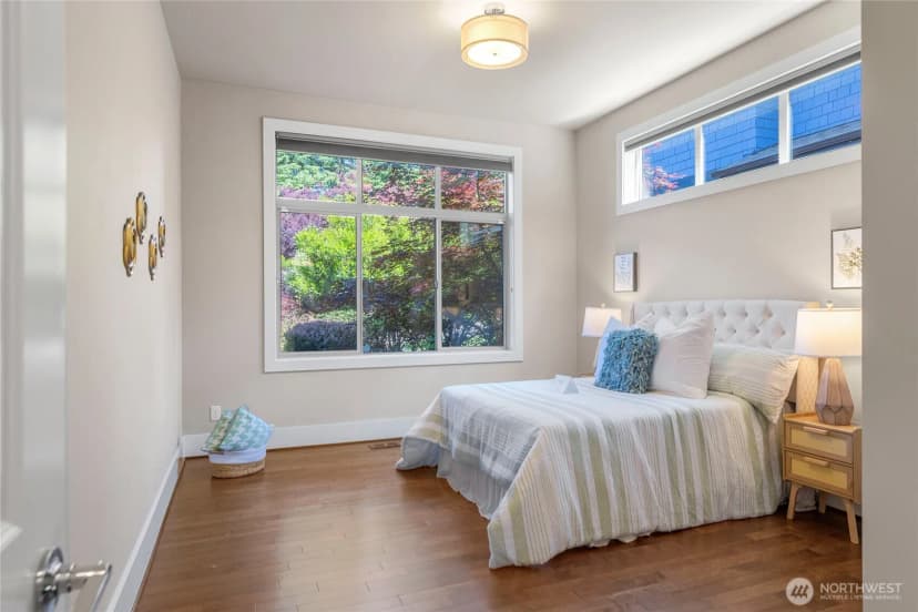 Property photo for 4021 91st Avenue Se, Mercer Island photo 25