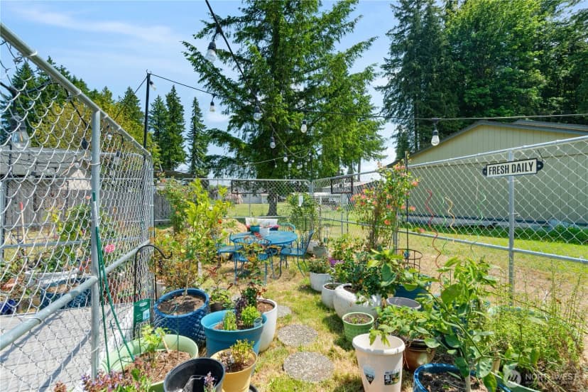 Property photo for 7211 Lakeside Street Sw, Olympia photo 27