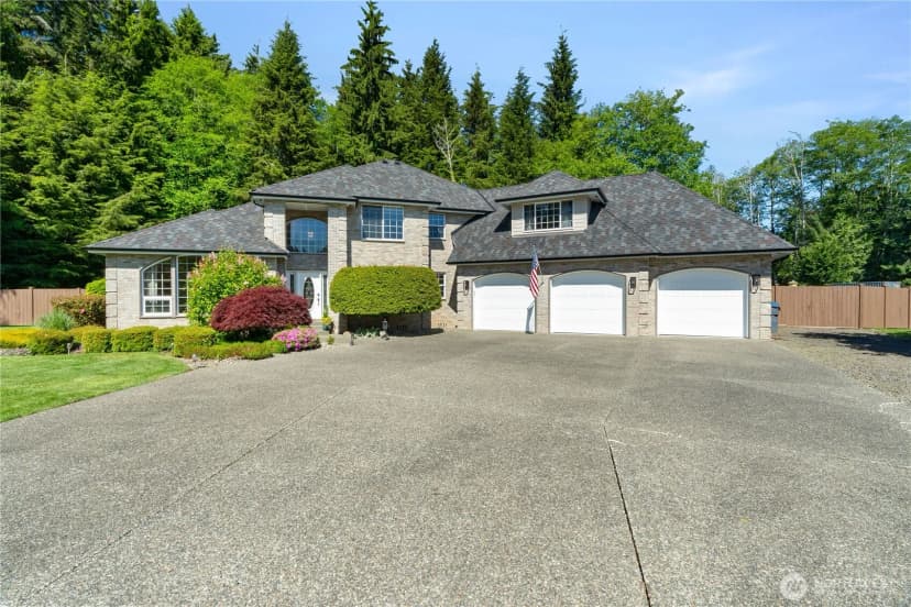 Property photo for 1024 Fairway Drive, Aberdeen