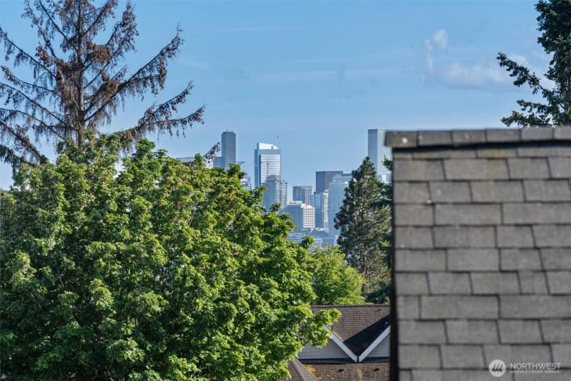 Property photo for 4519 A Bagley Avenue N, Seattle photo 25