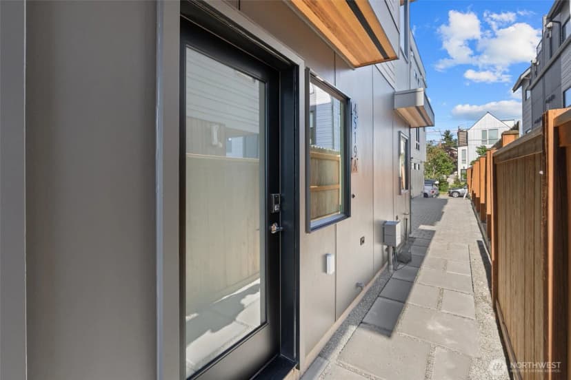 Property photo for 4519 A Bagley Avenue N, Seattle photo 3