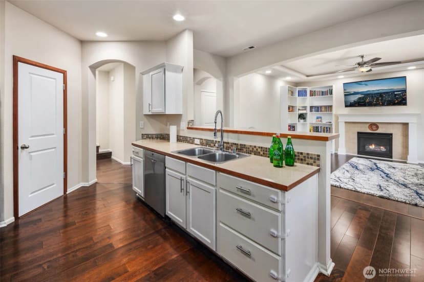 Property photo for 13025 27th Place W, Everett photo 14
