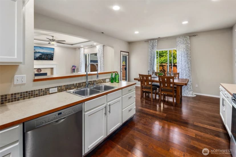 Property photo for 13025 27th Place W, Everett photo 18