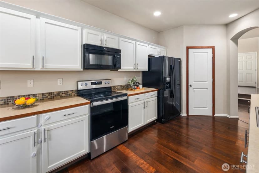 Property photo for 13025 27th Place W, Everett photo 13