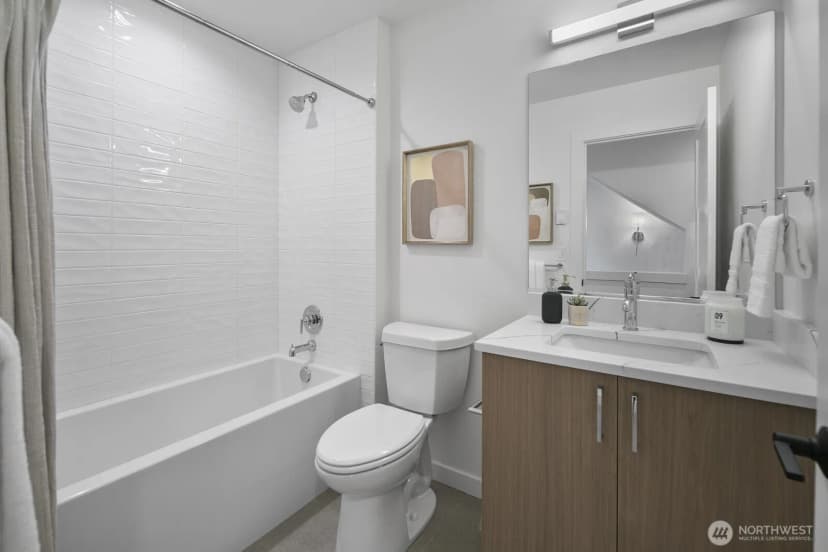 Property photo for 377 Valley Street, Seattle photo 21