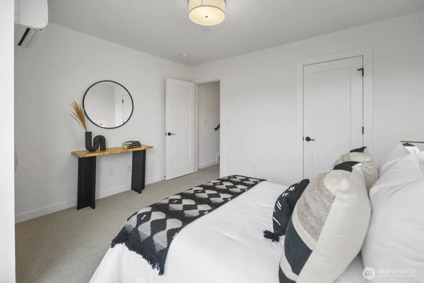 Property photo for 377 Valley Street, Seattle photo 19