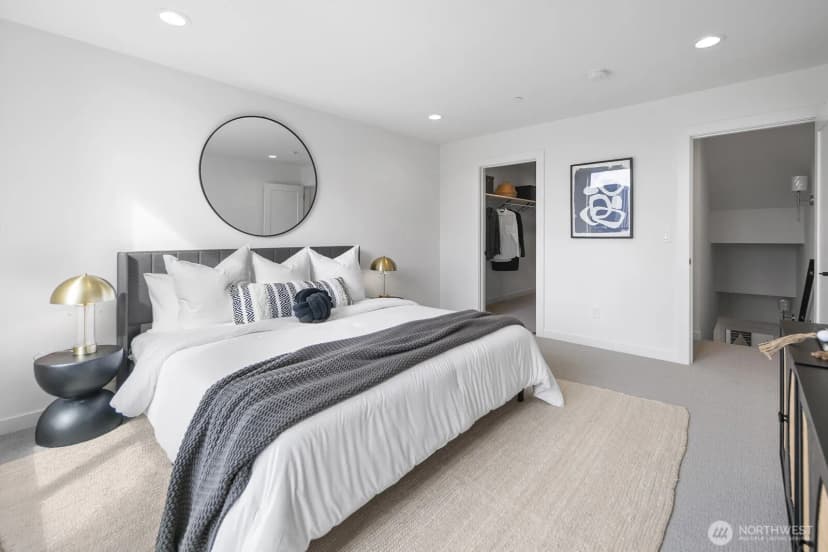 Property photo for 377 Valley Street, Seattle photo 13