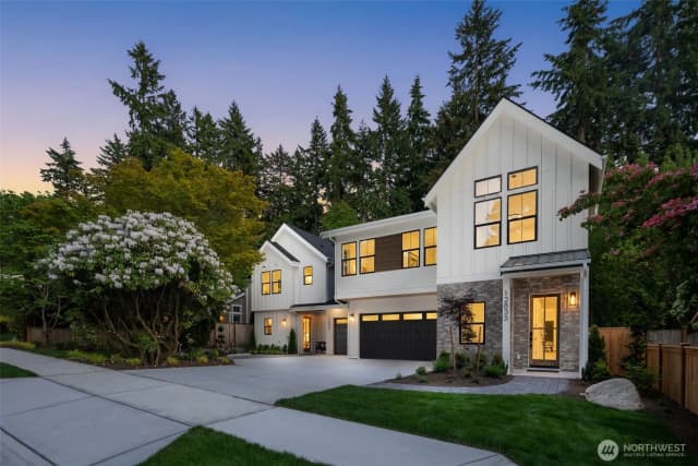Property photo for 12833 Ne 91st Street, Kirkland