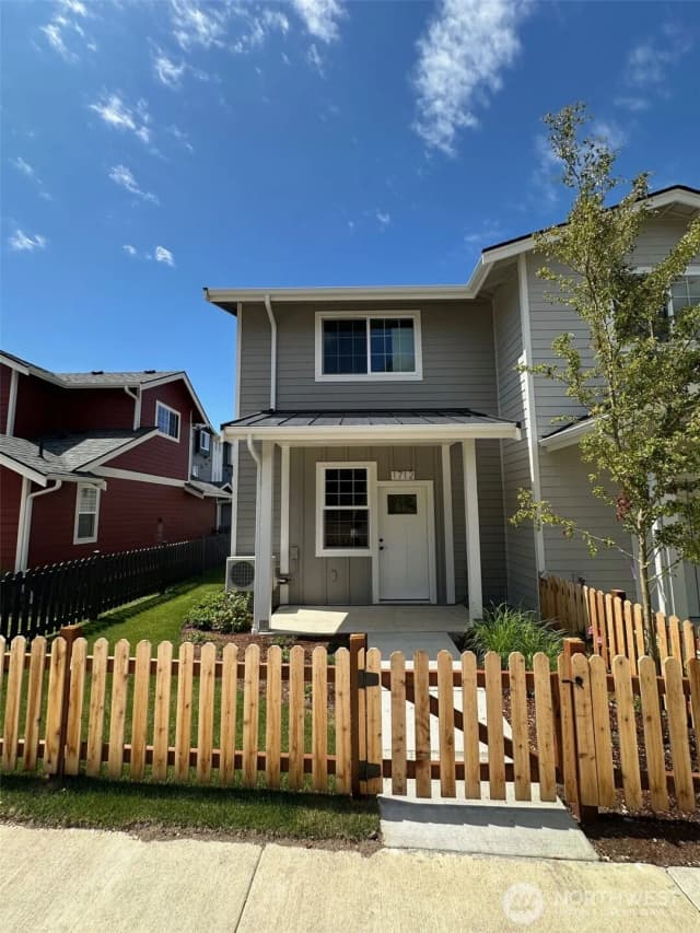 Property photo for 1712 Sunup Loop, Bellingham