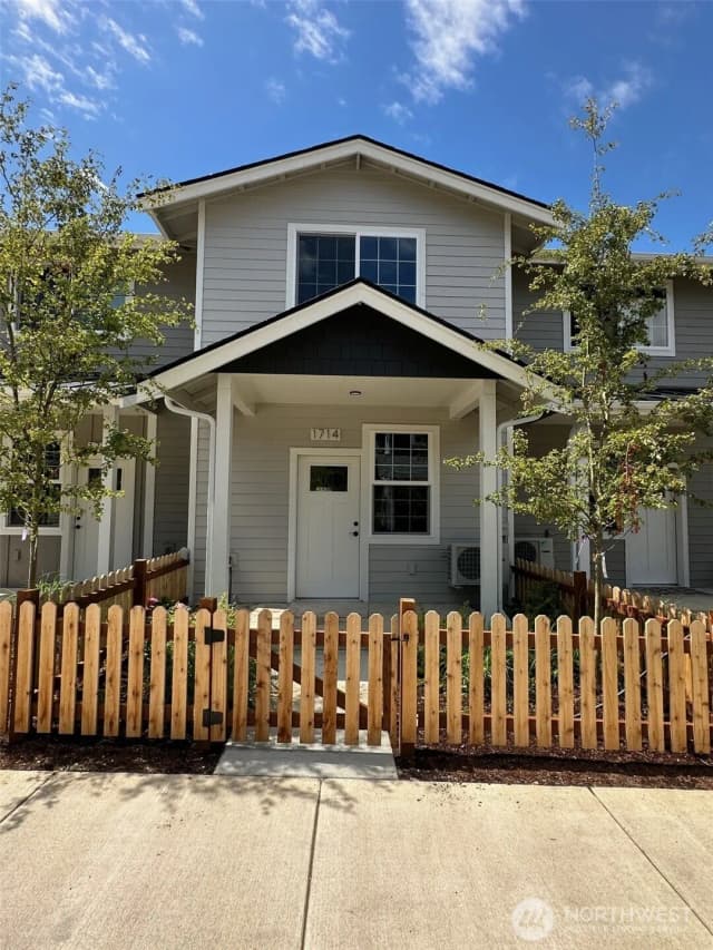 Property photo for 1714 Sunup Loop, Bellingham