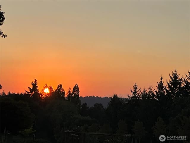 Property photo for 26742 94th Avenue Sw, Vashon photo 2