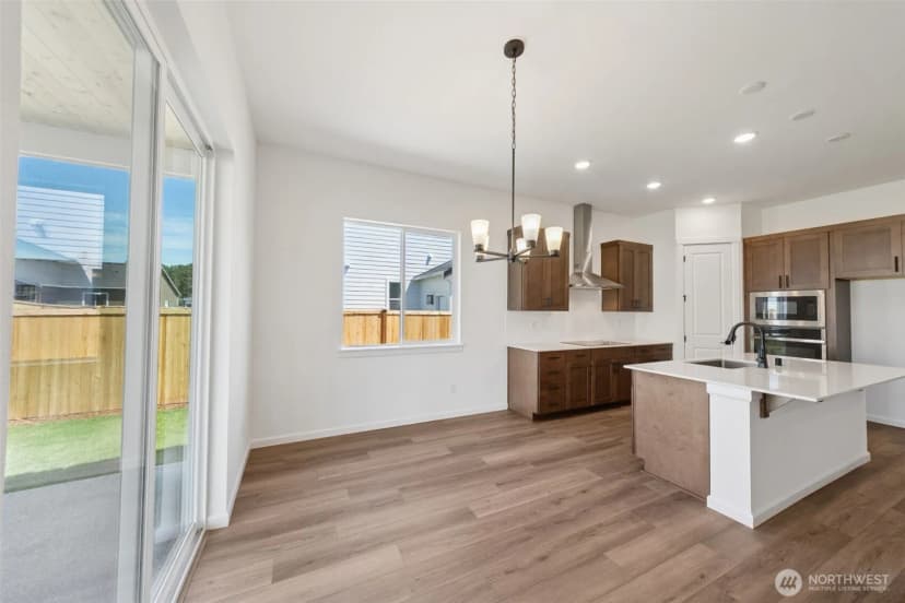 Property photo for 932 Lucas Avenue #21, Buckley photo 23