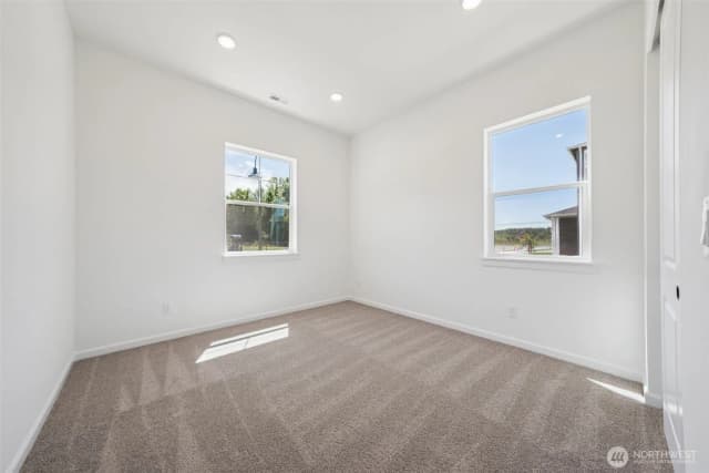 Property photo for 932 Lucas Avenue #21, Buckley photo 5