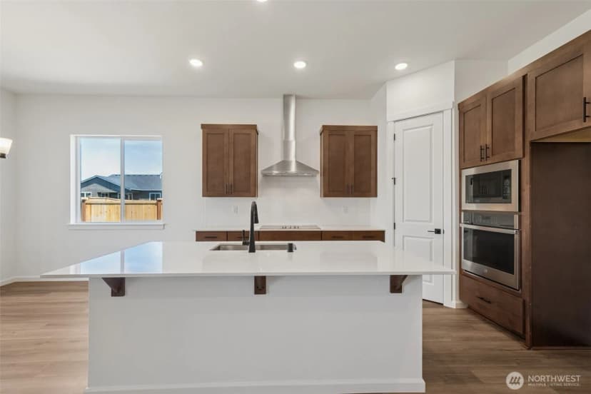 Property photo for 932 Lucas Avenue #21, Buckley photo 15