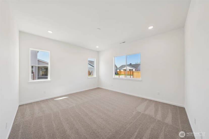 Property photo for 932 Lucas Avenue #21, Buckley photo 28