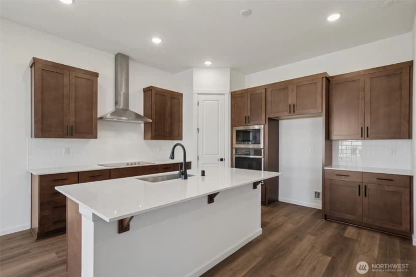 Property photo for 932 Lucas Avenue #21, Buckley photo 16