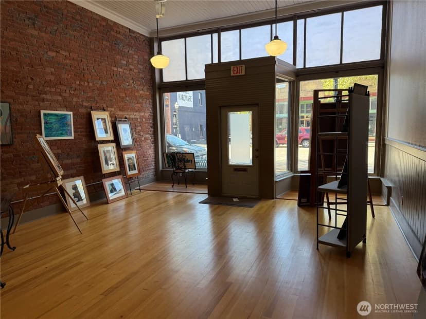 Property photo for 250 E Main Street, Dayton photo 5