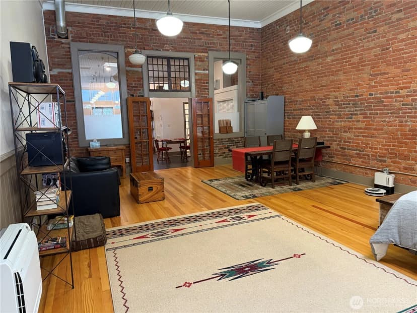 Property photo for 250 E Main Street, Dayton photo 14