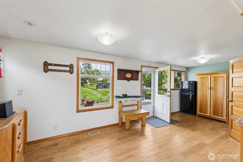 Property photo for 20001 Marine Drive, Stanwood photo 15