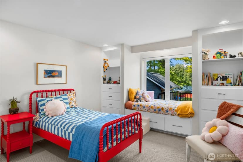 Property photo for 2045 E Beaver Lake Drive Se, Sammamish photo 23