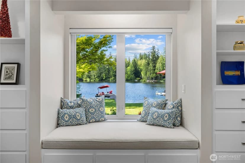 Property photo for 2045 E Beaver Lake Drive Se, Sammamish photo 21