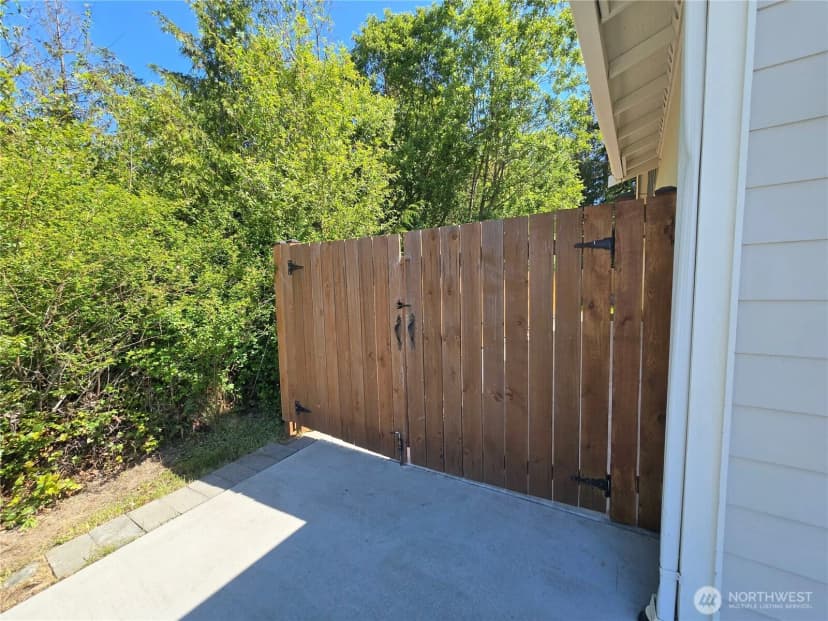 Property photo for 270 America Boulevard, Sequim photo 11