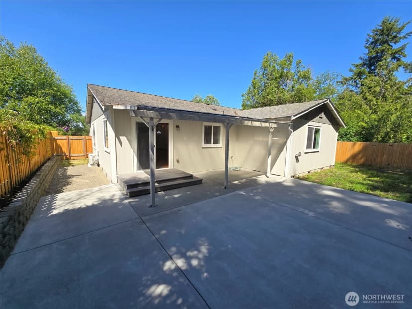 Property photo for 270 America Boulevard, Sequim photo 10