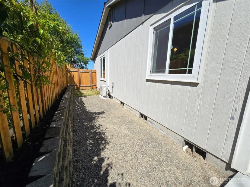 Property photo for 270 America Boulevard, Sequim photo 7