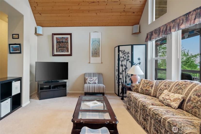 Property photo for 14647 Nw Honeyhill Loop, Seabeck photo 10