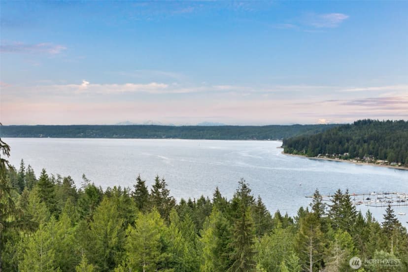 Property photo for 14647 Nw Honeyhill Loop, Seabeck photo 4
