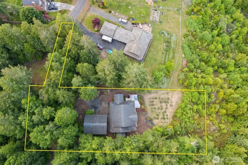 Property photo for 14647 Nw Honeyhill Loop, Seabeck photo 37