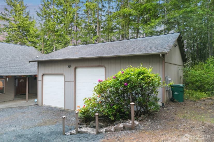 Property photo for 14647 Nw Honeyhill Loop, Seabeck photo 38