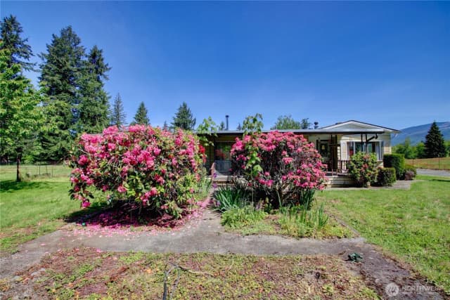 Property photo for 22665 Mosier Road, Sedro Woolley photo 3