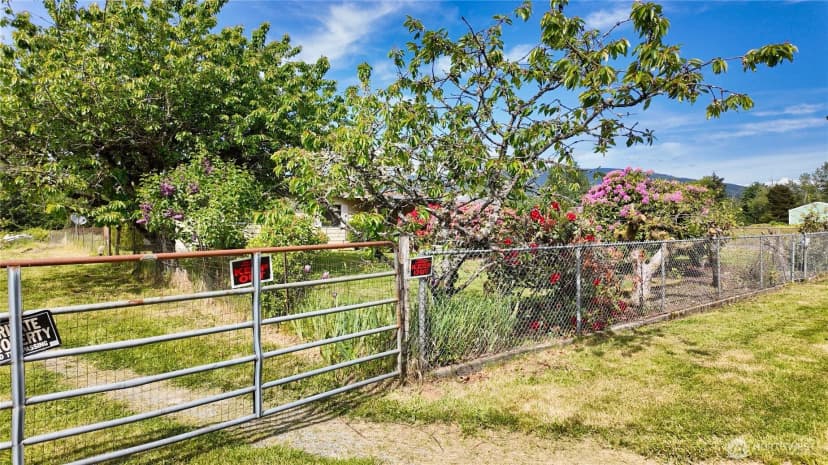 Property photo for 22665 Mosier Road, Sedro Woolley photo 7