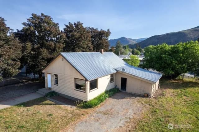 Property photo for 318 Lombard Street, Twisp