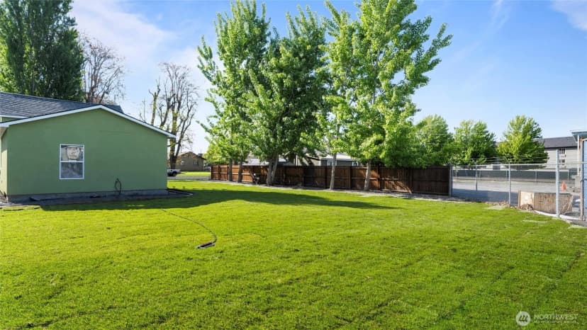 Property photo for 214 E Oak Street, Walla Walla photo 22