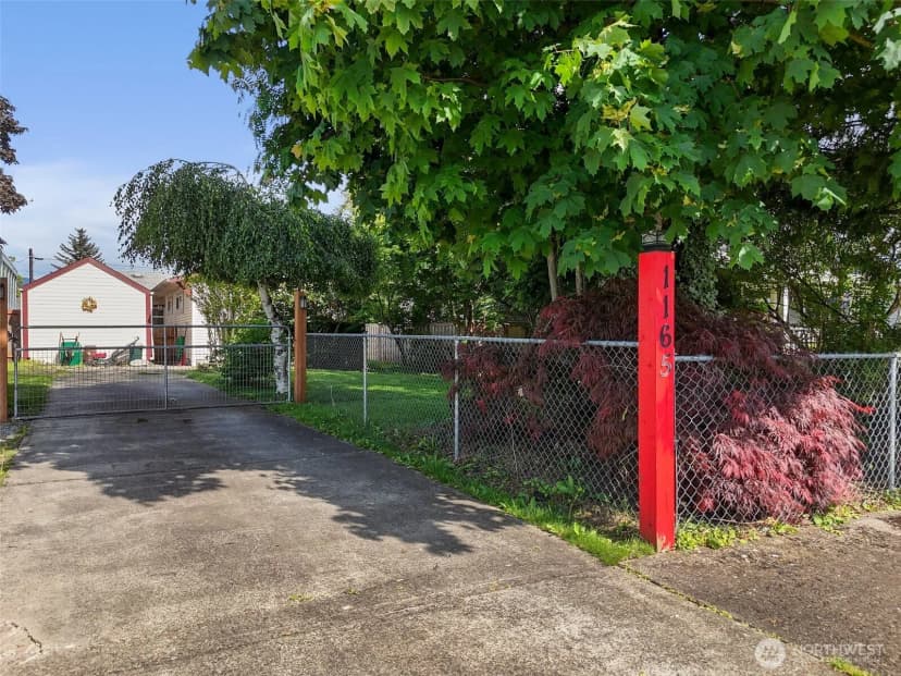 Property photo for 1165 Harding Street, Enumclaw