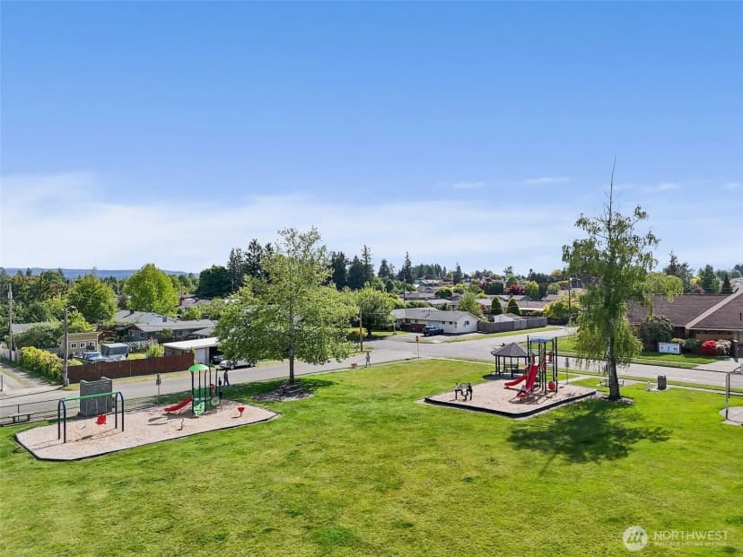 Property photo for 1165 Harding Street, Enumclaw photo 16