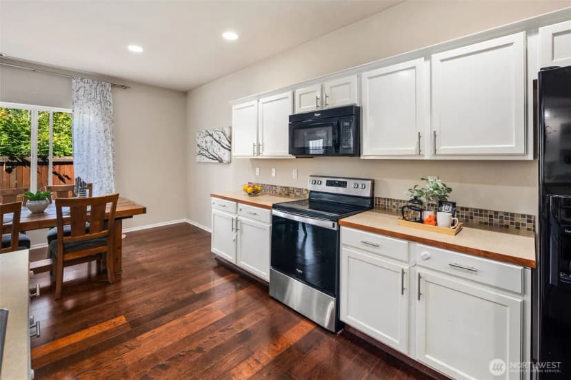 Property photo for 13025 27th Place W, Everett photo 19