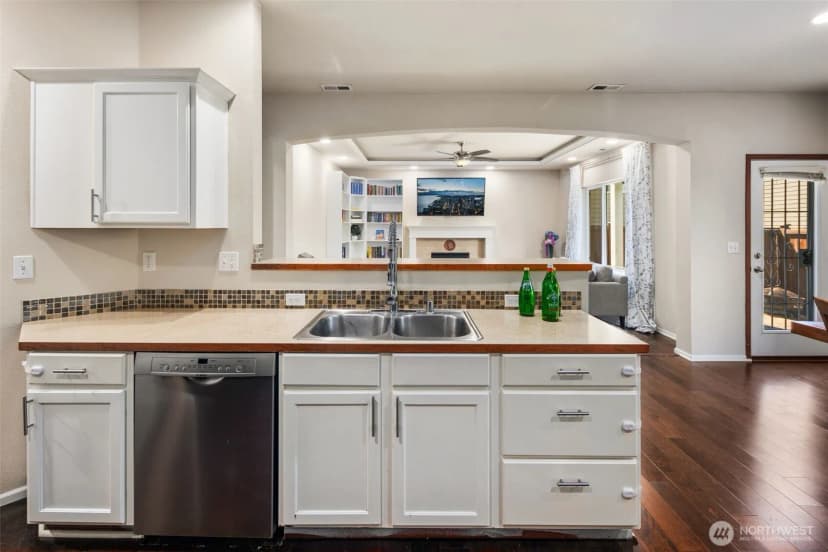 Property photo for 13025 27th Place W, Everett photo 16