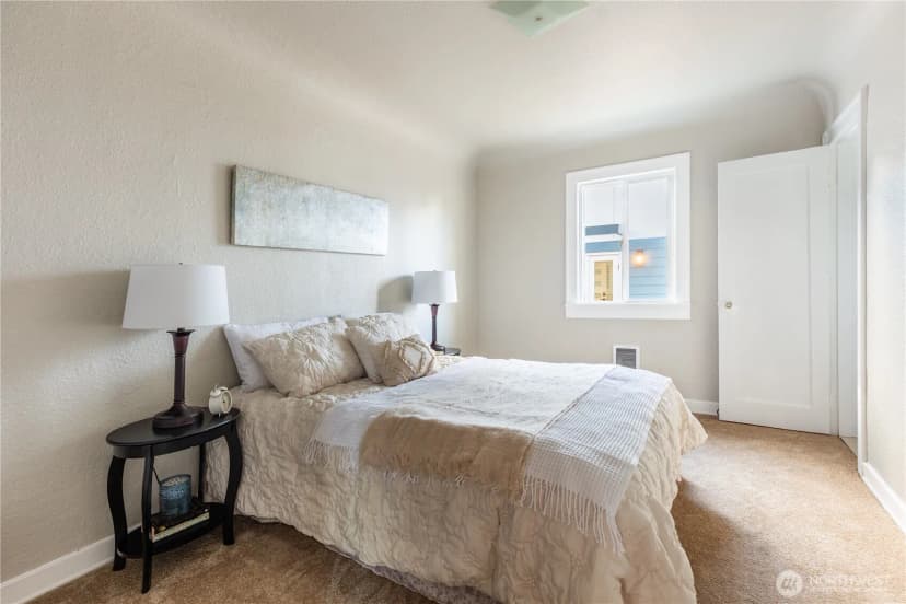 Property photo for 5246 21st Avenue Sw #unit A, Seattle photo 5
