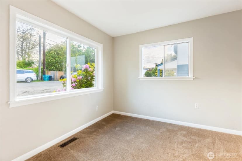 Property photo for 5246 21st Avenue Sw #unit A, Seattle photo 7