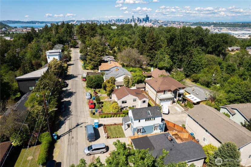 Property photo for 5246 21st Avenue Sw #unit A, Seattle photo 20