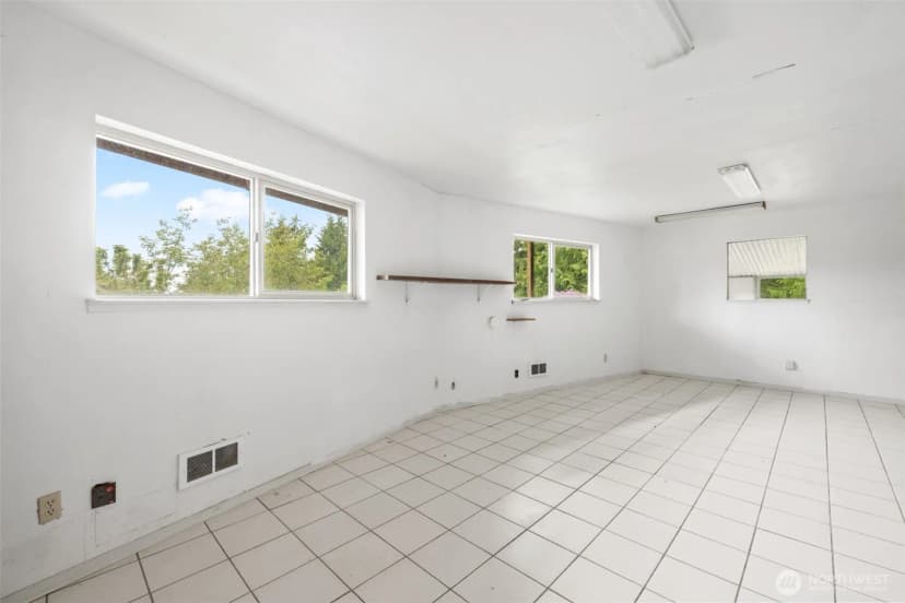 Property photo for 300 North Street, Sequim photo 27