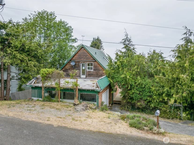 Property photo for 300 North Street, Sequim