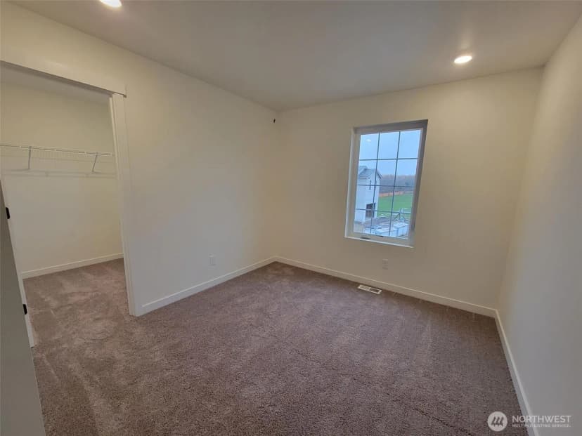 Property photo for 994 Britschgi Street #10, Buckley photo 9