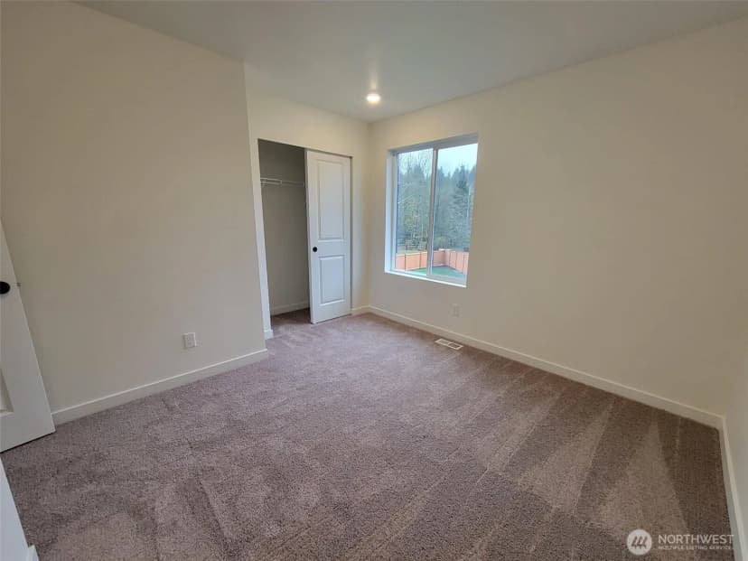 Property photo for 994 Britschgi Street #10, Buckley photo 8