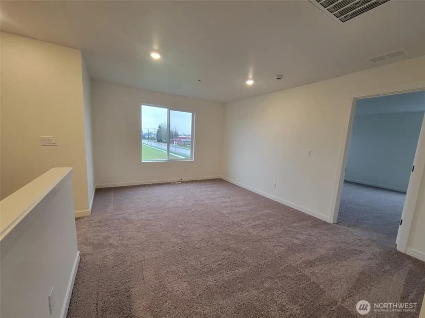 Property photo for 994 Britschgi Street #10, Buckley photo 7